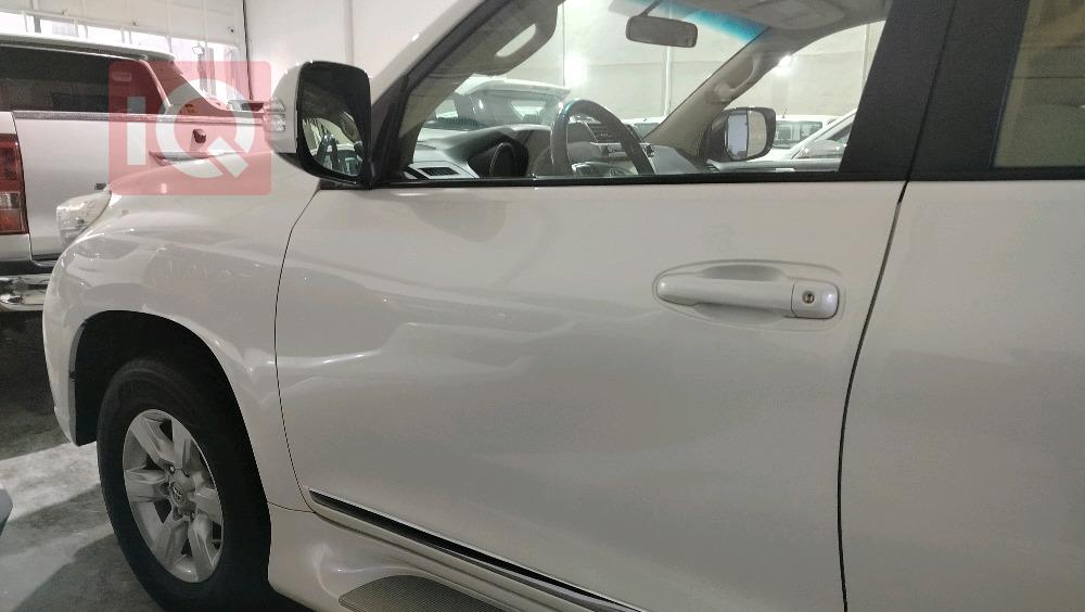 تۆیۆتا لاندكروزر پرادۆ